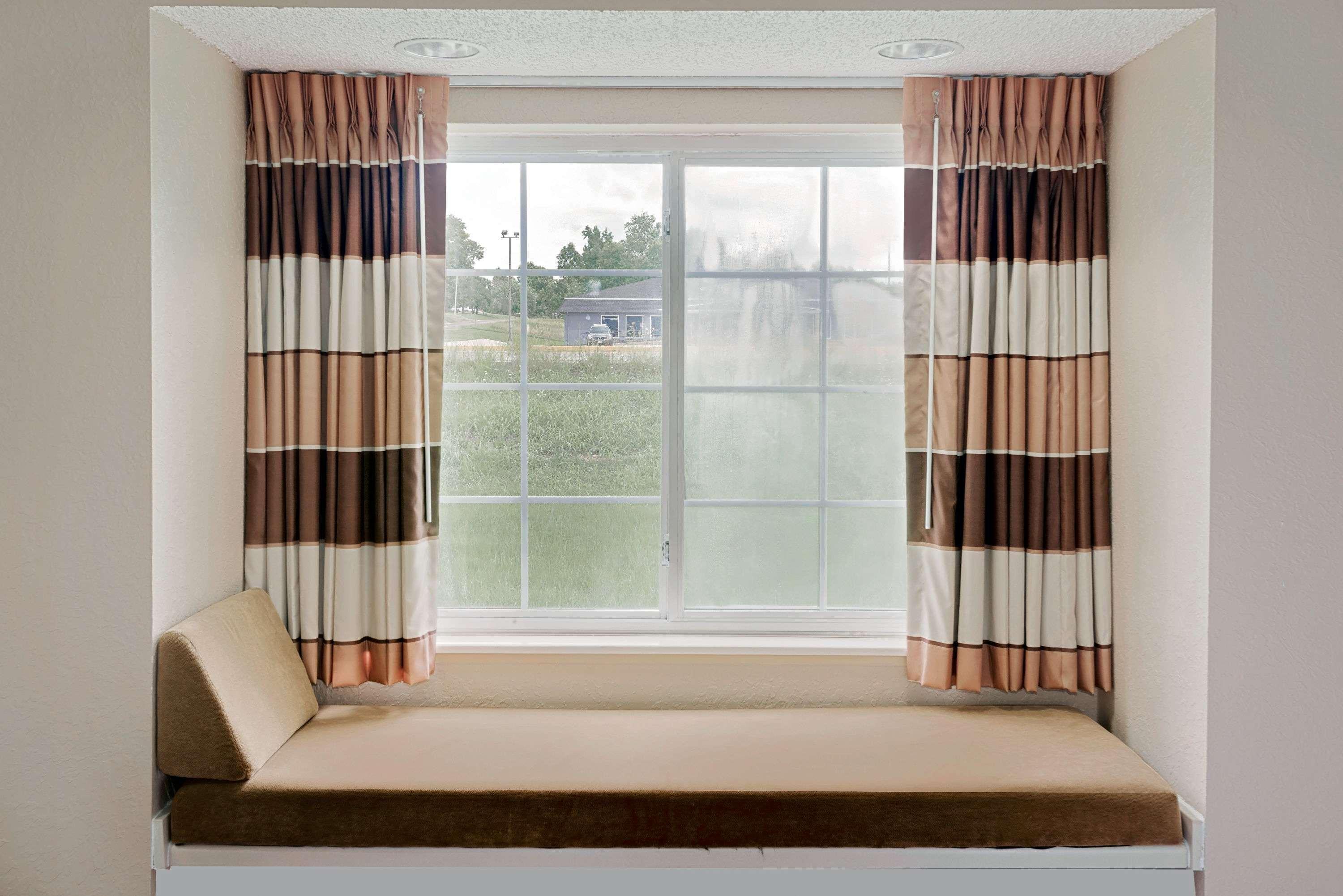 Microtel Inn & Suites By Wyndham Joplin Bagian luar foto